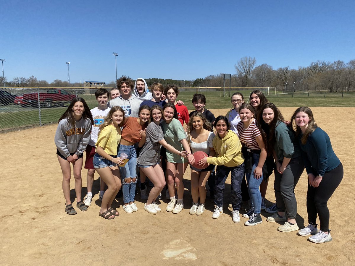 Ms. McAlpine tweet media