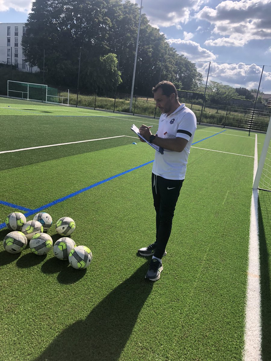 4éme journée de certification  🎗<a href="/foot_gironde/">Foot-Gironde</a> pour cette semaine. La formation c’est bien mais le diplôme c’est mieux 👍Un peu de stress pour les candidats mais beaucoup de plaisir à la fin.