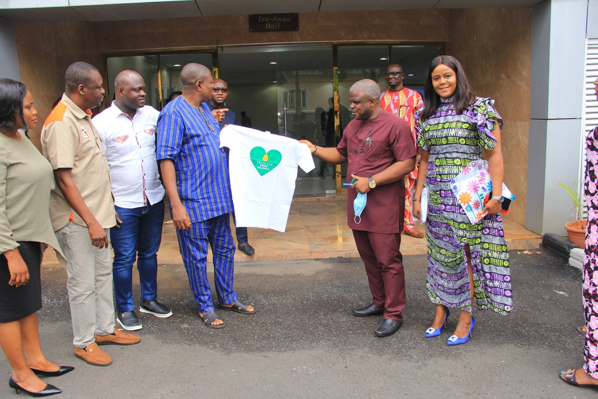 Today's session closed with a group photograph and iconic shirt presentation to the Hon. Commissioner for Health. #TransfatFreeNigeria