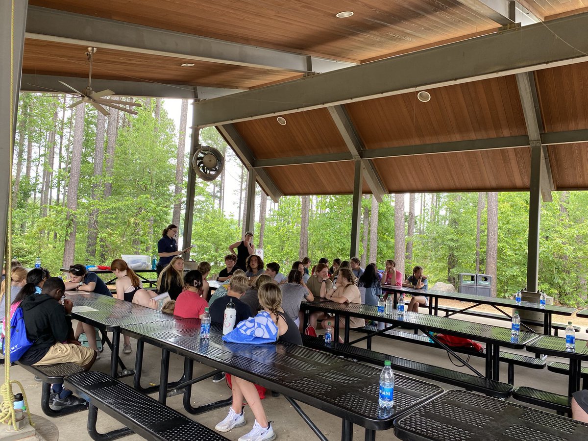 CJeffCampbell's tweet photo. .@usnwc I’m enjoying chaperoning an 8th grade field trip and the post-lunch educational session on plastic and oil pollution, but you just passed out 200+ PLASTIC water bottles to us. 🤷 https://t.co/djr2xncXSD