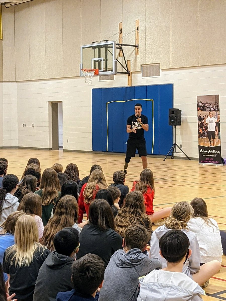 librarylifems's tweet photo. Motivational Speaker Robert Anthony (@RA5ive), who is U.S. Amputee Soccer Player, Triathlete, Emmy Nominee, and America Ninja Warrior competitor, gave an inspirational talk to our Golden Eagles today! @ThoreauMS @LimbPossible https://t.co/G7CSN3s0xe