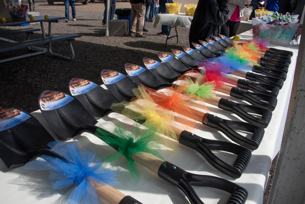 Midcontinent's tweet photo. Cool things are happening in Fargo. 🛠️ 

On May 5, Midco team members joined in on the Fargo Sports Complex groundbreaking fun! Fargo, thanks for letting us be a part of your big day. 🏗️ https://t.co/C6jsjMivaF