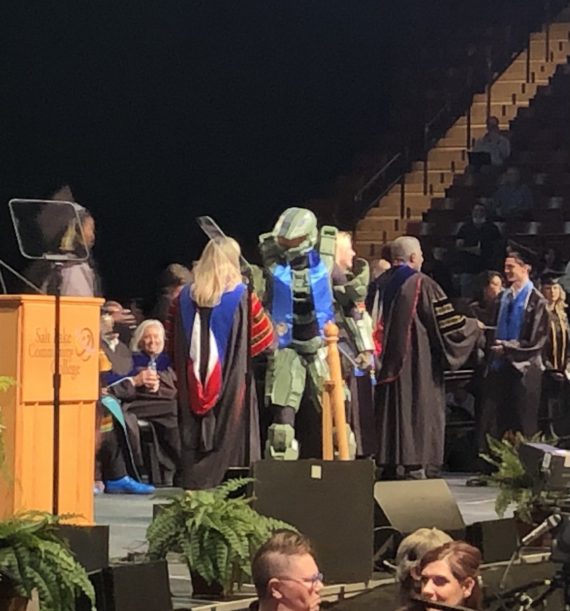 An unexpected ⁦<a href="/SaltLakeCC/">Salt Lake CC</a>⁩ graduate! #slccgrad #halo #MasterChief