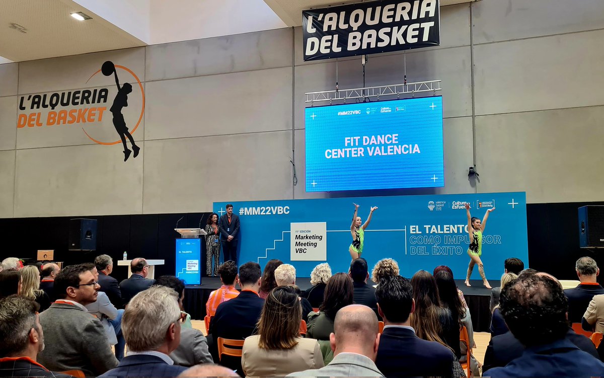 raquelValenciaF's tweet photo. Aprendiendo sobre talento en el Marketing Meeting del @valenciabasket #MM22VBC https://t.co/nW2prAsyzP