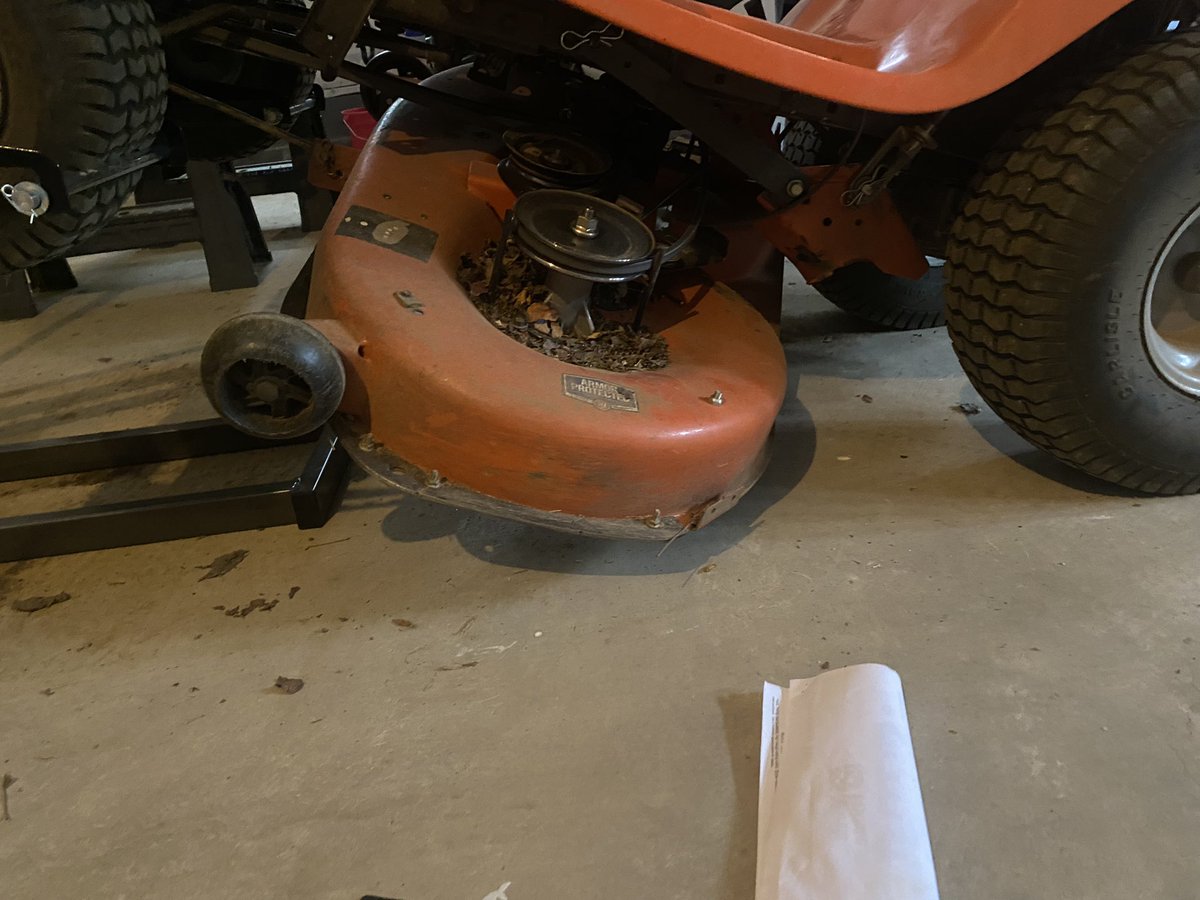 pricekrispy's tweet photo. has anyone dealt with @HusqvarnaUSA customer service? have a riding mower under warranty and welded deck parts broke off. they’re saying they “don’t have any decks” and are just like 🤷🏽‍♂️ good luck in the tall grass. seems like something they should be solving https://t.co/MUfqLz5kfz
