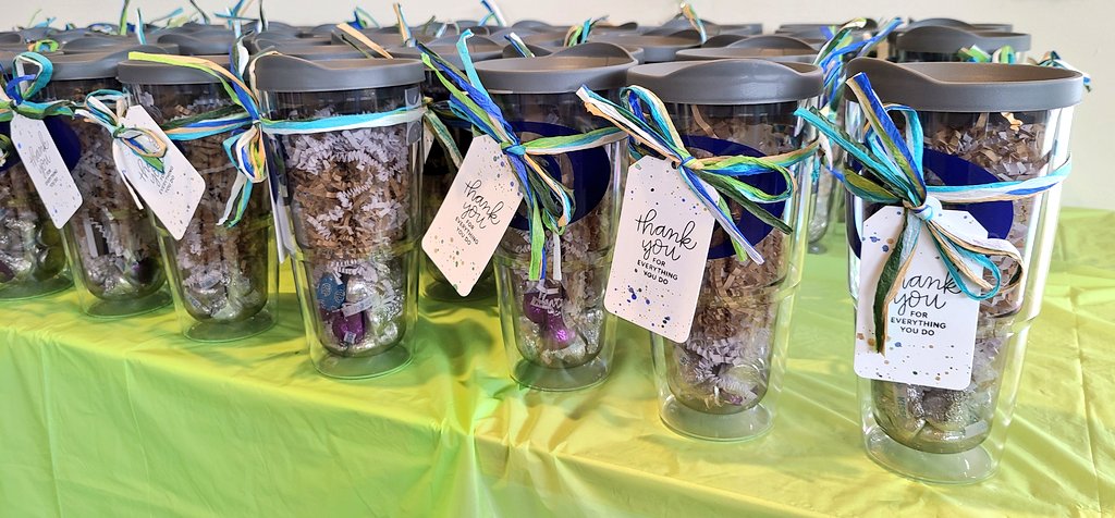 Jessie Comba (she/her) (@jessiecomba) on Twitter photo What a wonderful baked potato, salad, and sweets lunch today from our <a href="/BrickellPTA/">Old Donation School PTA</a>! We at <a href="/BrickellAcademy/">Old Donation School</a> are so lucky to have you all. Thank you for making us feel appreciated this whole week and especially for going above and beyond today! 💕 What a wonderful baked potato, salad, and sweets lunch today from our <a href="/BrickellPTA/">Old Donation School PTA</a>! We at <a href="/BrickellAcademy/">Old Donation School</a> are so lucky to have you all. Thank you for making us feel appreciated this whole week and especially for going above and beyond today! 💕
