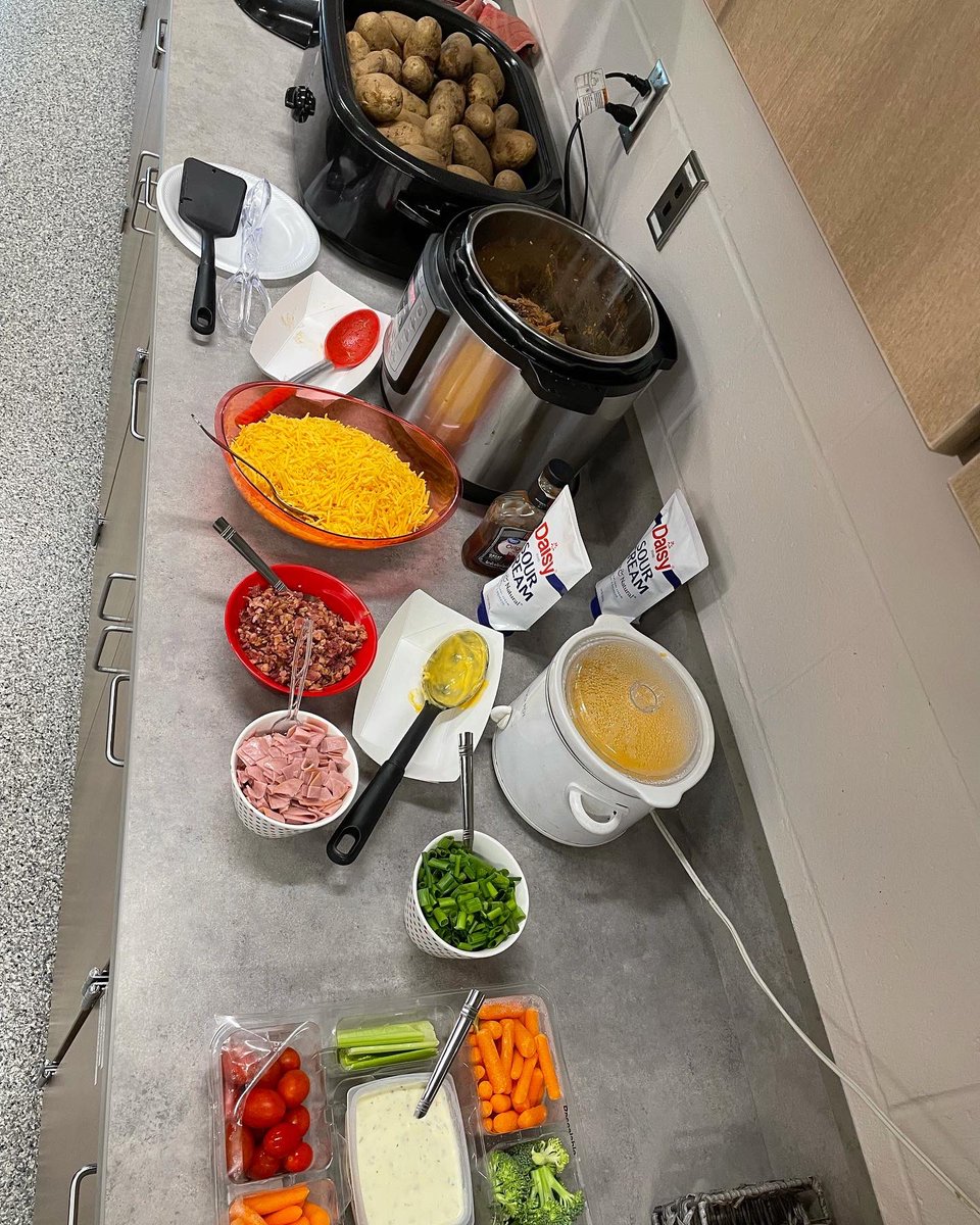 Gray Hawk PTO tweet media