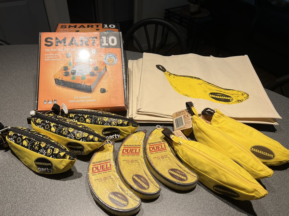 aaaronson's tweet photo. When you put BANANAGRAMS in your #NYTXW, @bananagrams delivers! https://t.co/cG5JJXkOpN