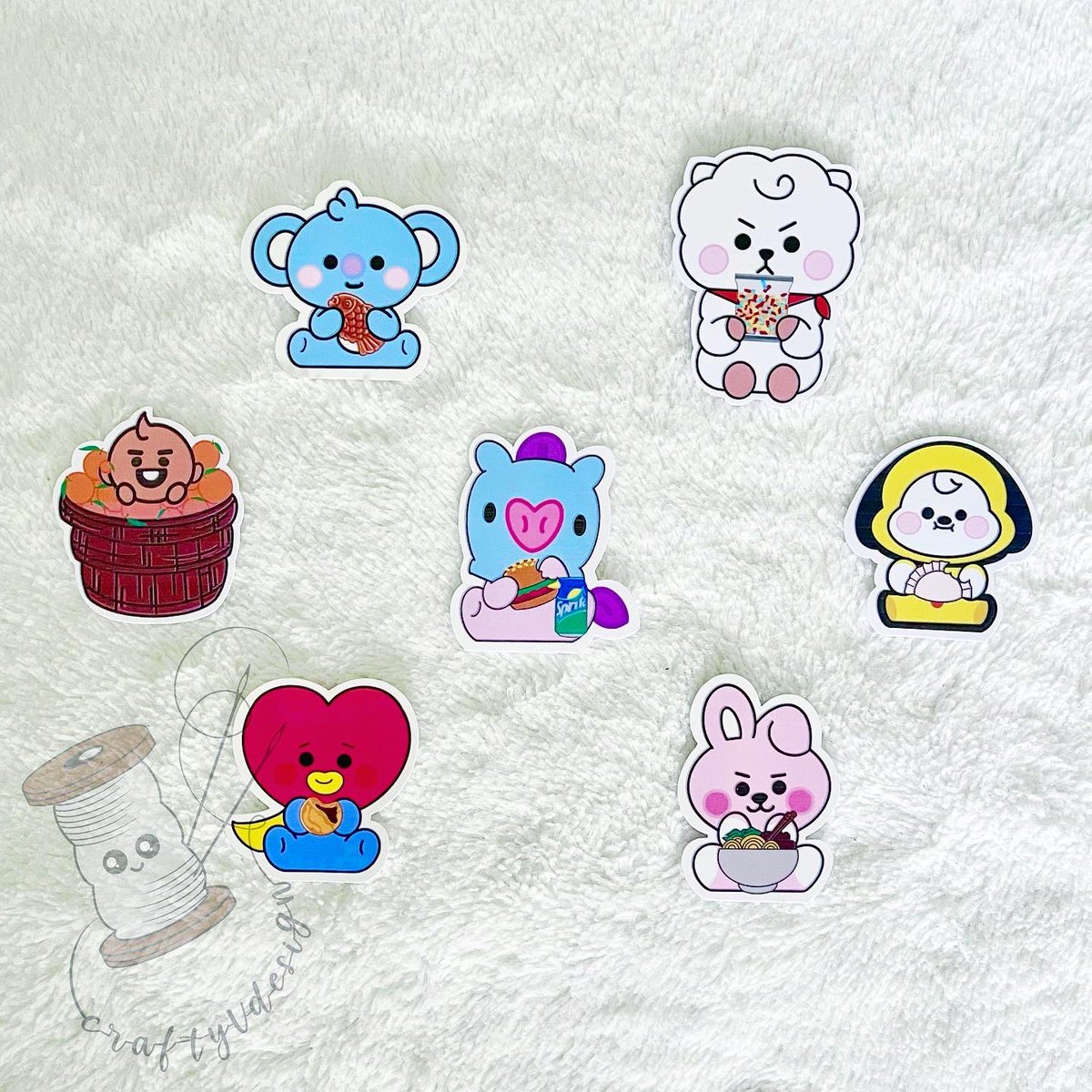 curatorseokjin's tweet photo. Hiii! I just dropped a few new items on my shop if you would like to check them out on IG @/craftyvdesign 😊💜
Items include: apparel, vinyl decals, and stickers! ✨
#btsmerch #kpopmerch #btssale #btsfanmade #btsapparel #btsdesign #bts #btsarmy https://t.co/Ni9W6ftlQa
