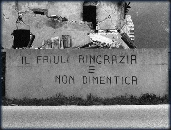 #6maggio1976, ore 21:00:12, il #Friuli trema. L’#Orcolat, il mostro popolare che dalle viscere scuote la terra, in un interminabile minuto ingoia quasi mille vite, spazzando via paesi e comunità. Al dolore risponderanno #dignità e #solidarietà. L’inizio della #ricostruzione