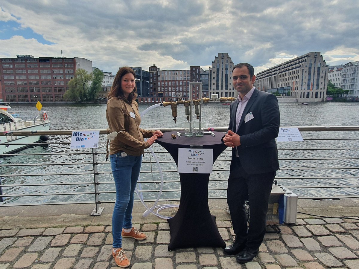 plastik_umwelt's tweet photo. Vielen Dank an alle Mitwirkenden des heutigen Thementages #PlastikinderUmwelt. Es war ein gelungenes Programm! 
@BMBF_Bund @TUBerlin @PolysecureTBS @kieluni 
#Plastik #Mikroplastik #Kunststoffe #Plastikmüll https://t.co/TsbcX31Iio
