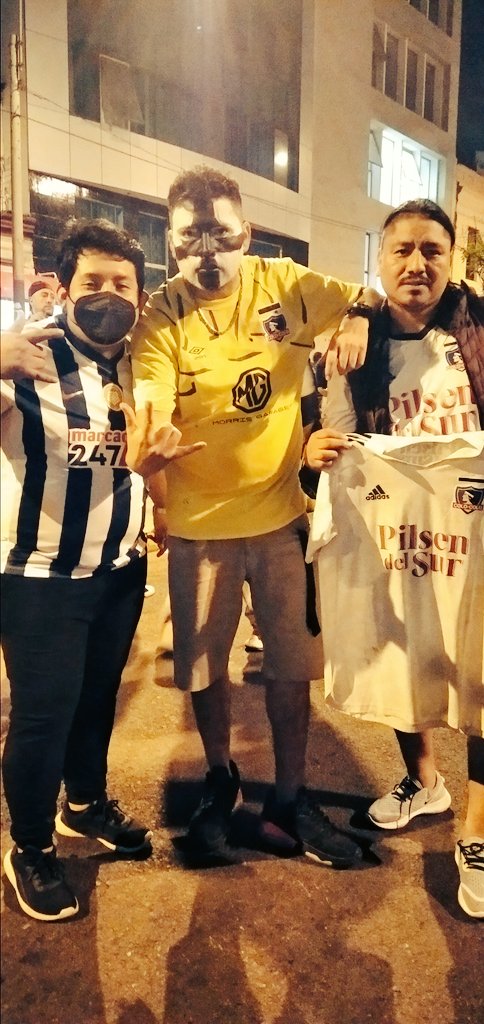 7Llaya's tweet photo. La hinchada de Alianza Lima y Colo Colo. Después del partido. En el estadio Nacional

📸 Juan Julca https://t.co/nXXlLl4Fto