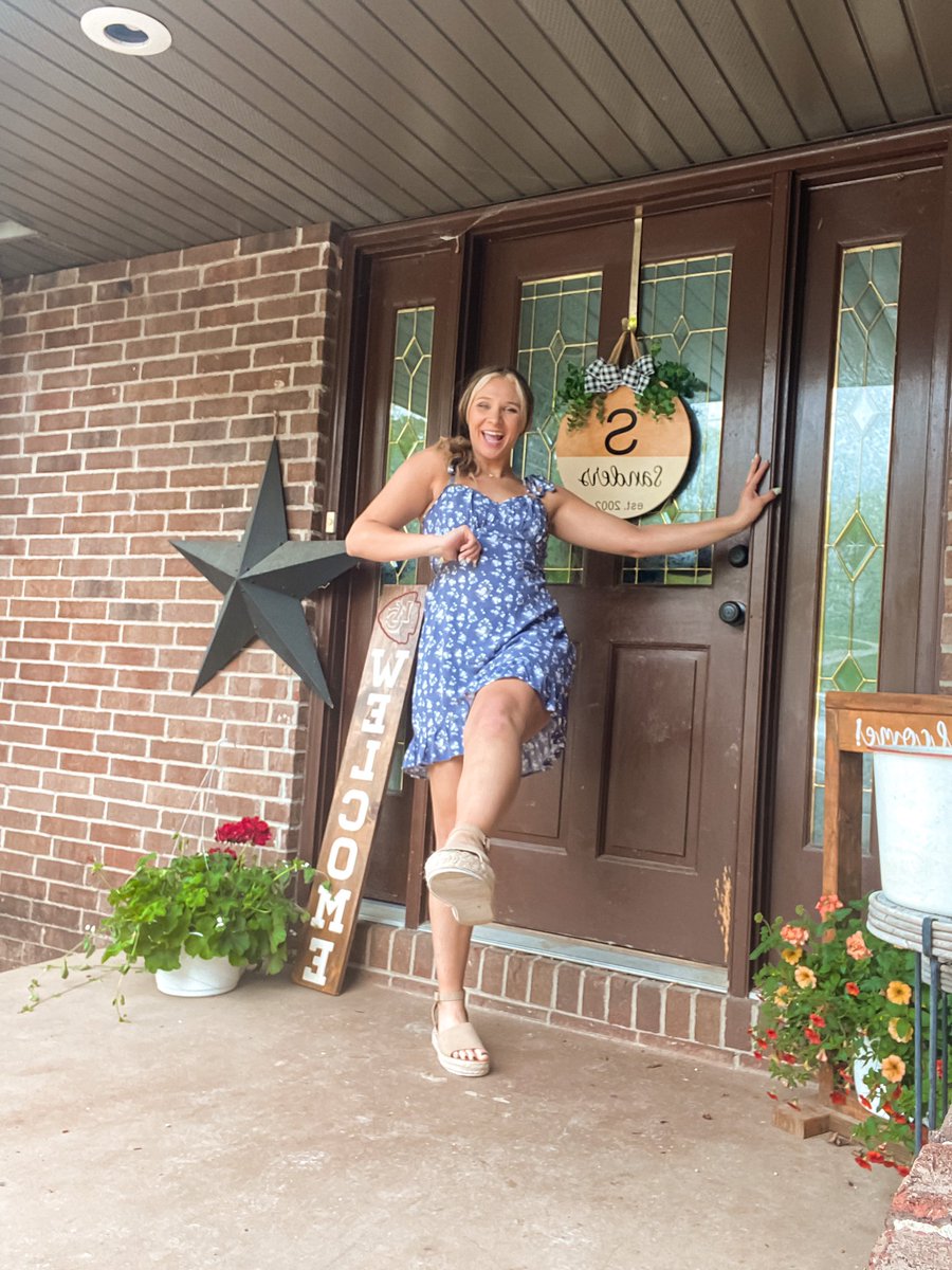 It’s GRAD DAY! I’m so excited to take this final step of high school!