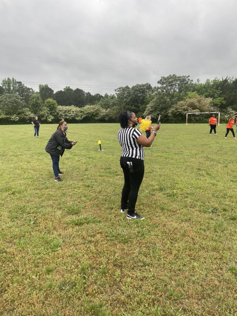 #SesstaffAppreciation#SESSuperBowlXXI Team Honeybees