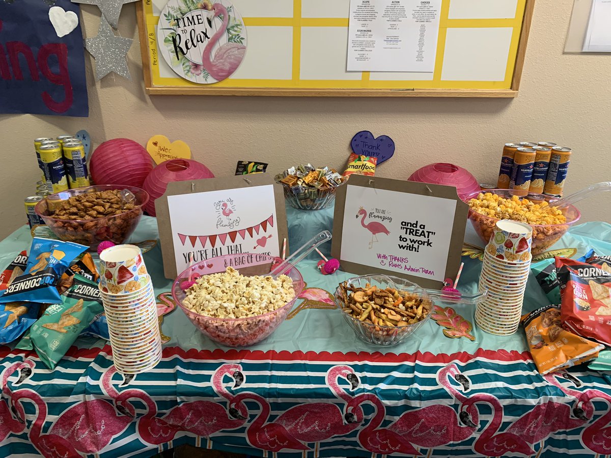 Christina92056's tweet photo. Staff appreciation day at @RMMSbulls! They are all that and a bag of chips.๏ฟผ @VistaBlueprint @VUSDHR #rmmsfam https://t.co/4WMapQ1LNI