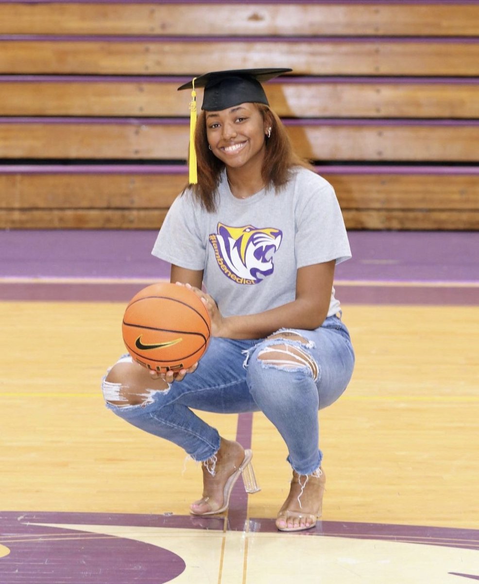 BenedictWBB's tweet photo. #2X #SIACChamps #BenedictCollege #LadyTigers
🎓🏆🏀 📚 

@Baller_YaYa @BeyAyanna @RaevinK00 https://t.co/gIlKUjEAfI