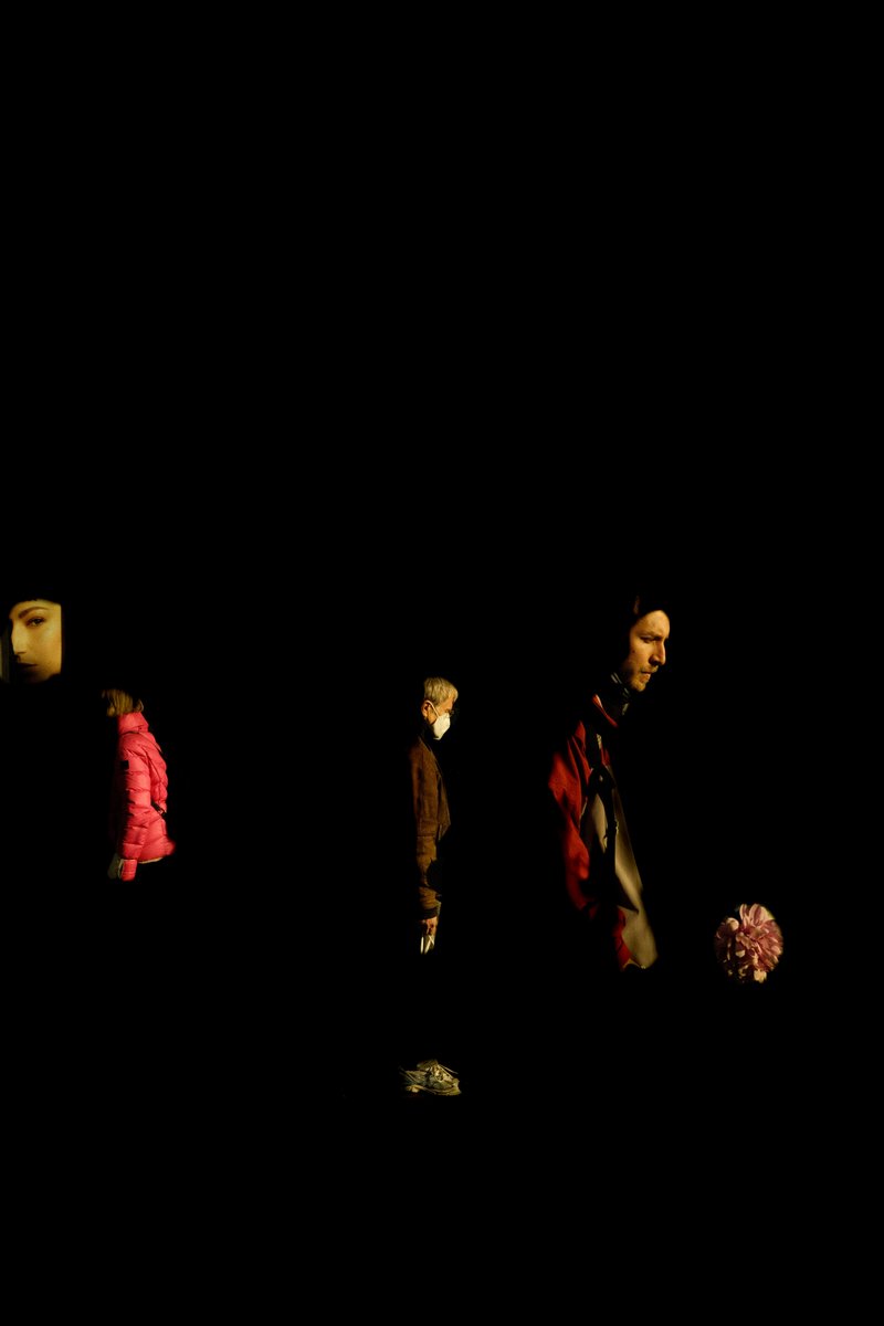 Darjami3's tweet photo. Light &amp; Shadow Series

#womenstreetphotographers #throughherlens #streetphotography #lightandshadow #womeninstreet https://t.co/vv198xNQRR