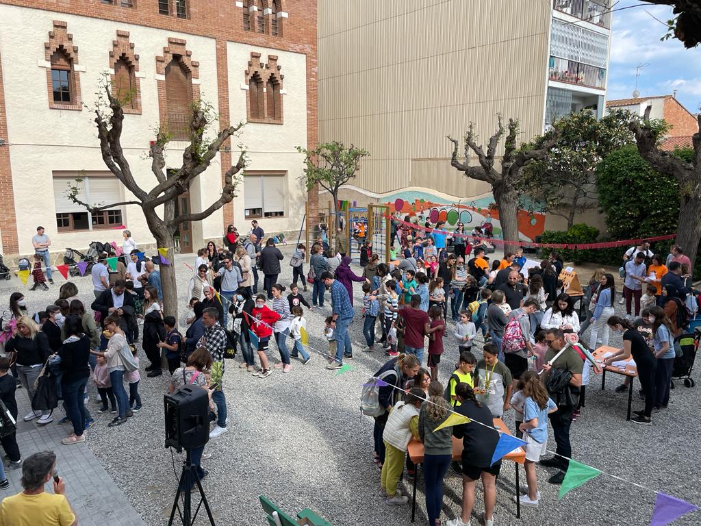 Escola Assís 🖥️🎼🎨📐 tweet media