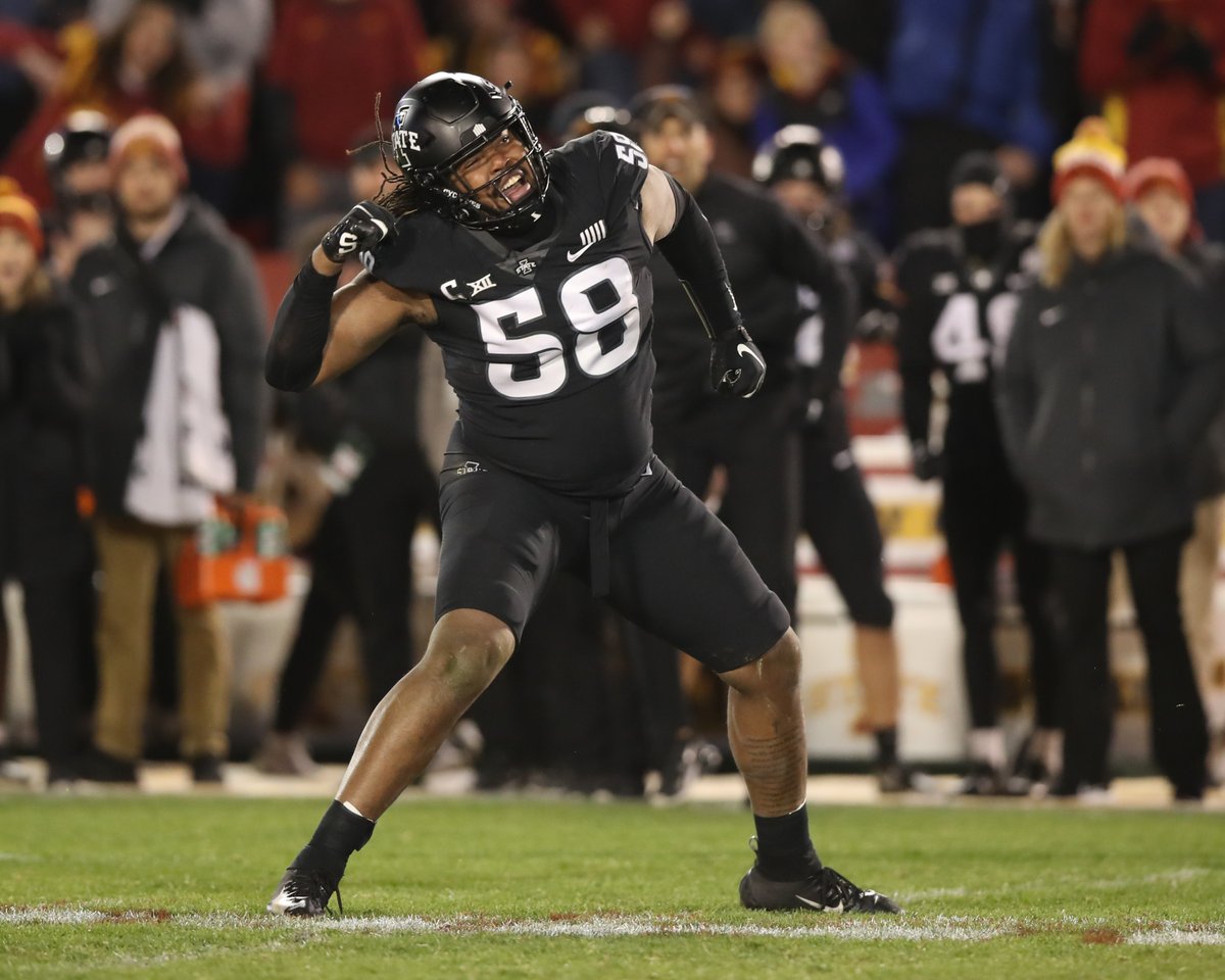 PFF_College's tweet image. Most pressures by a Big 12 Edge since 2019:

1️⃣ Nik Bonitto - 109
5️⃣ Eyioma Uwazurike - 89

Both are now rushing the passer for the @Broncos 🐴