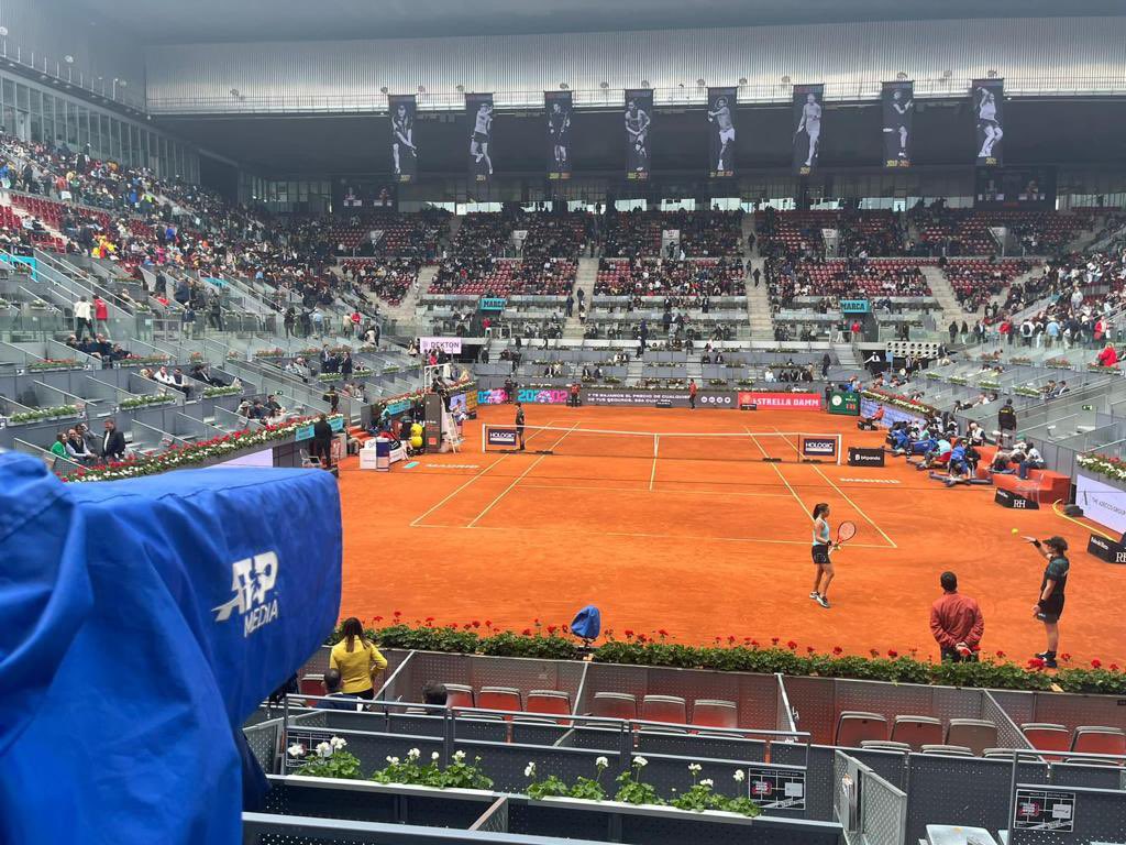 _gravitymedia's tweet photo. >> WORK

Who will lift the trophy this weekend at the @MutuaMadridOpen? Gravity Media is on site capturing the action from this year’s tennis tournament – tune in now! 

@ATPMedia #CaptureCraftCreate #MMOPEN #ATP #ThisIsTennis #HostBroadcast #Flypack #Broadcasting #LiveSports https://t.co/xAvYshQxre