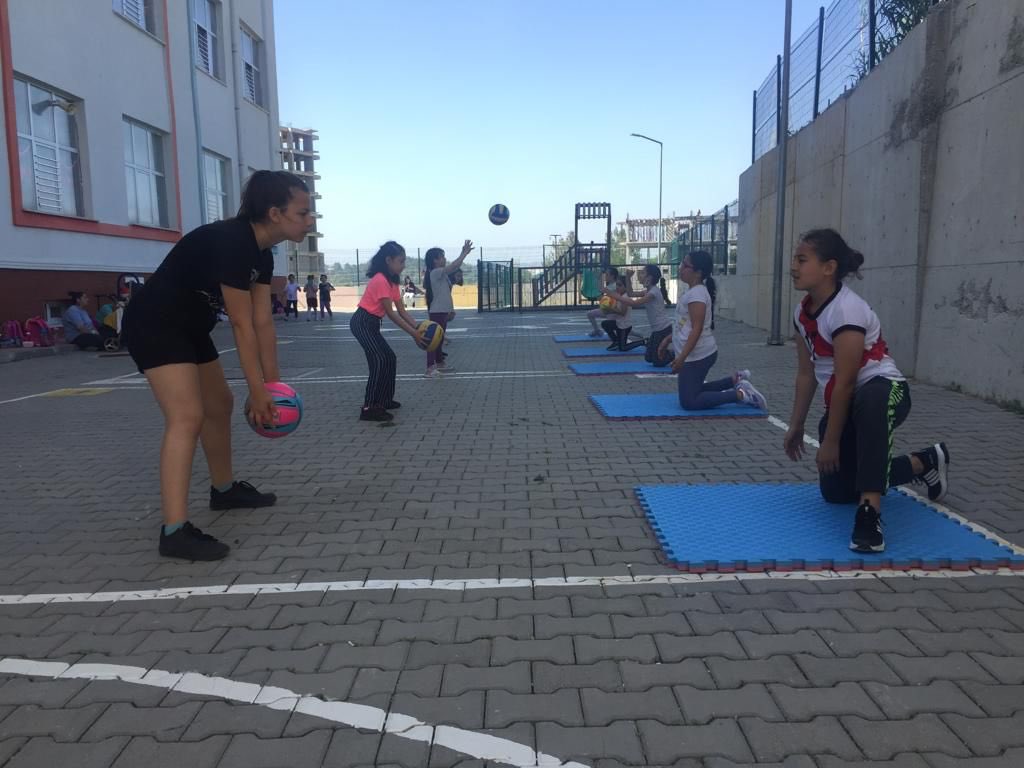 ASİST Projemiz kapsamında Manavgat ilçemizde okçuluk, voleybol, basketbol ve judo kurslarımız devam ediyor. 

#Antalya
#ASİST
#Manavgat