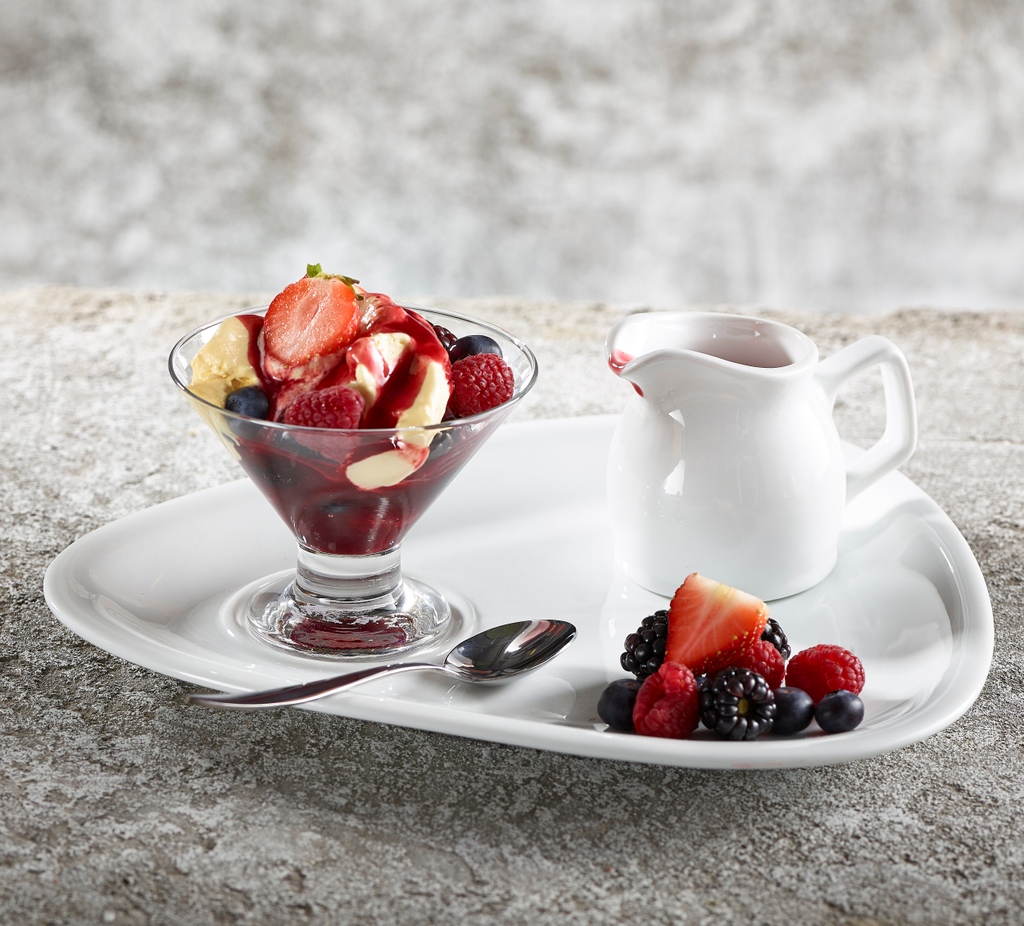 capitalgroup10's tweet photo. How would you like to serve your delicious desserts on these stylish Genware plates in dessert glasses and serving a yummy sauce in sauce boats?

Give us a call today on 01622 714800 to speak to us about our great range of Genware products

#genware #dessert #genwarerange #plates https://t.co/3XUY55a7H4