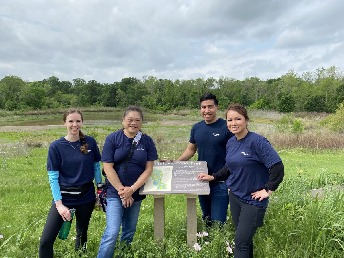 StreamRealty's tweet photo. #FlashbackFriday Not only did we announce a partnership with @catalyze on Earth Day (https://t.co/6Qj2TKktqs), but #StreamDallas celebrated by helping remove invasive plant species at the Trinity River Audubon Center and #StreamWashingtonDC dressed for success in Earth colors. https://t.co/BK9F68Kapj