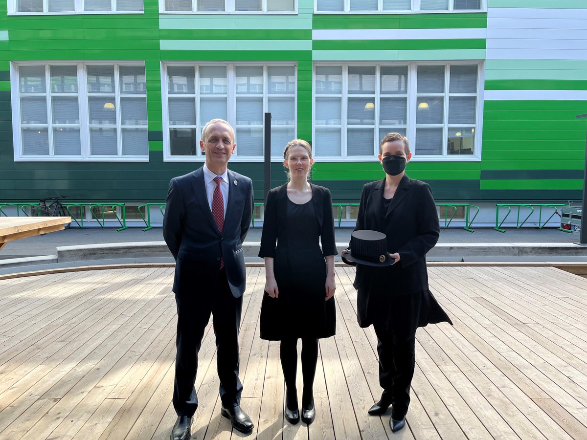 sorindr's tweet photo. I had the pleasure to be the opponent in the PhD defense of Dr. Maria Jaakkola (center). Also in the photo Maria’s advisor and the Director of the bioinformatics facility of Turku University, Dr. Laura Elo. https://t.co/izfoMdm0lY