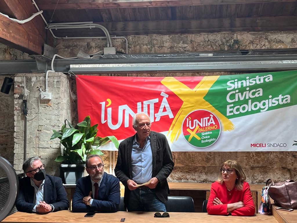 #Palermo in questa campagna elettorale si può scegliere se stare con Cuffaro e Dell'Utri o con chi ha fatto della lotta alla mafia una ragione di vita. #SinistraCivicaEcologista #NonTornareIndietro