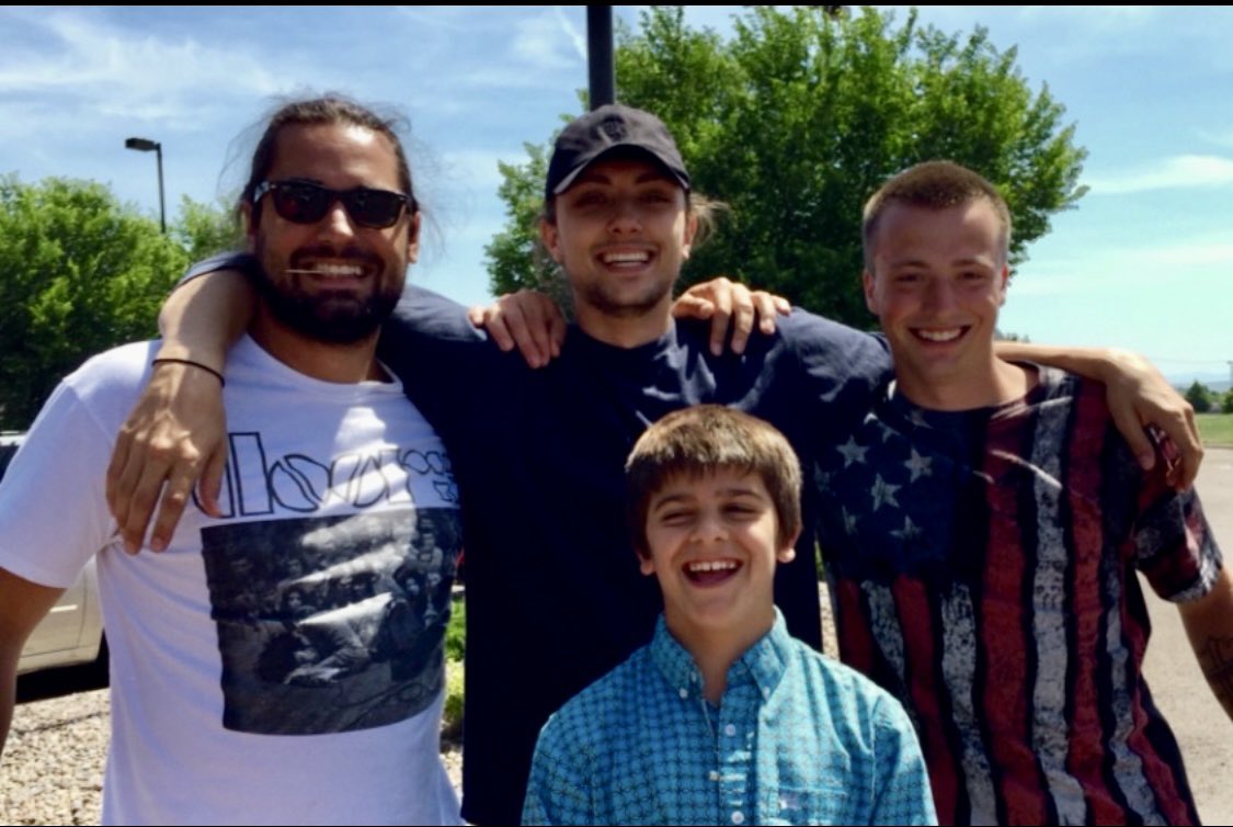 llkelly316's tweet photo. @marcuslemonis @HappierCampers @wildsamguides @CampingWorld After losing many family members the past few years, just my 2 boys, 2 nephews &amp; me left. I realize Life is Short, Have No Regrets &amp; Spend Time w/ Loved Ones! Lookin  @wildsamguides ❤️2 make memories traveling, starting with visiting national parks &amp; ghost towns! #wildSamishappy https://t.co/yUo4wHBtBe
