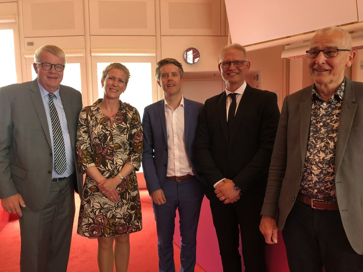 Proud to have chaired the assessment with <a href="/DinkSmit/">Marij Dinkelman-Smit</a> and Dr. Kirkeby for this talented young man’s PhD @CFuglesangSJ on sperm retrieval. Kudos to <a href="/JSnksen/">Jens Sønksen</a> <a href="/MikkelFode/">Mikkel Fode</a> and their team. #danishurologymovingforward