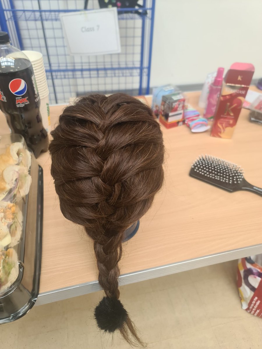 Another great <a href="/BeautyintheCom1/">Beauty in the Community C.I.C</a> workshop with the ladies <a href="/CHAI_Project/">Women's CHAI Project</a>.
Having fun with hairstyles! 
#beautyinthecommunity #hairstyles #newskills