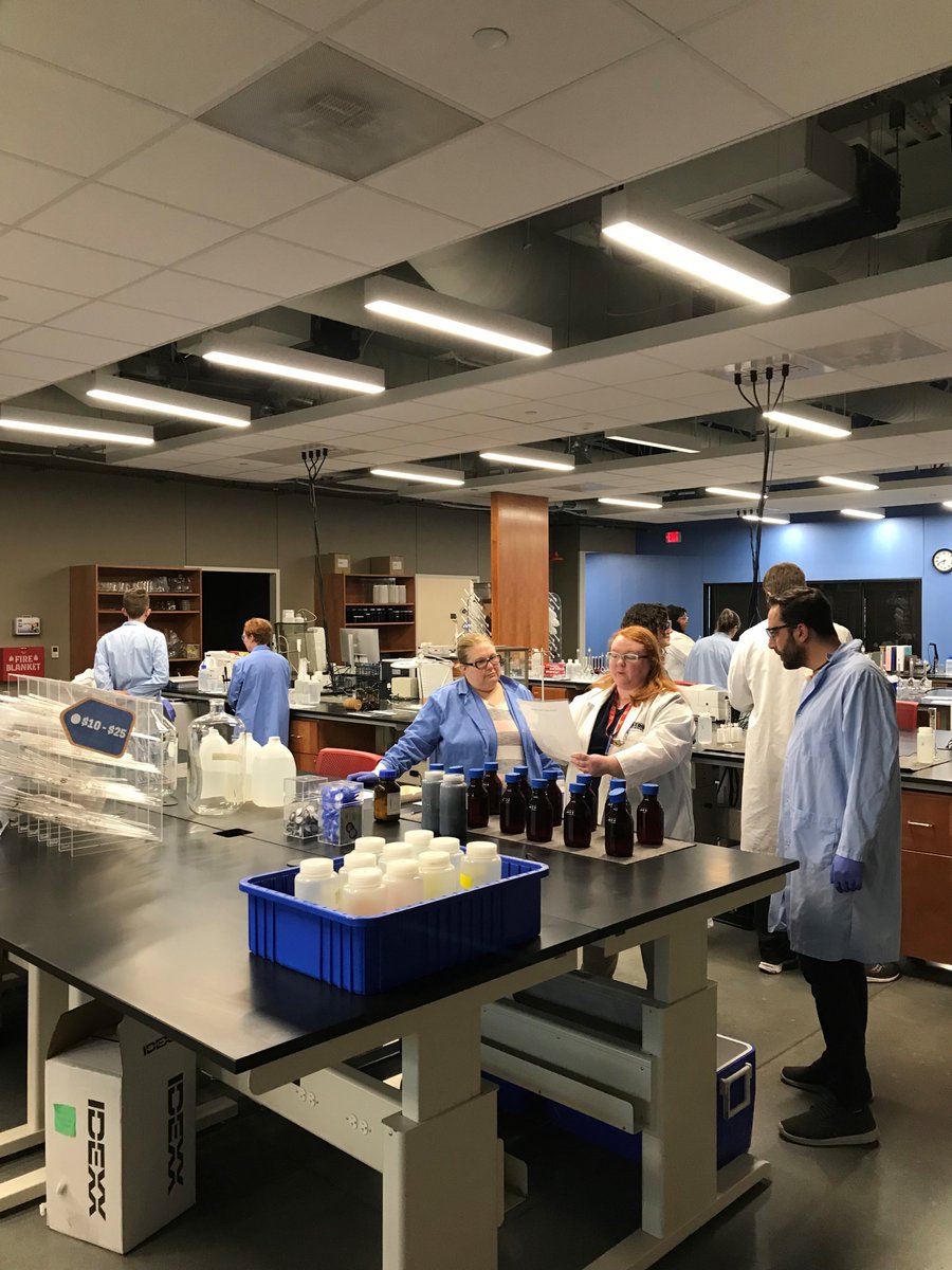 NashvilleMWS's tweet photo. Last night, our CWA participants got to tour our Analytical Lab and get hands on with learning how our Lab Technicians test our water's quality. Tuesday will be our last session, with our participant's graduation!
#DiscoverWater https://t.co/mUel9ixWus