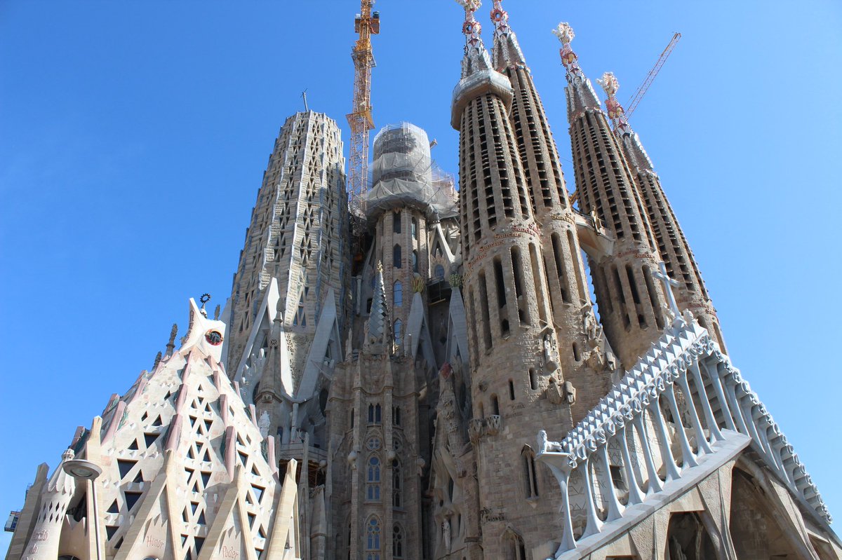 bwexplore's tweet photo. La Sagrada Familia in Barcelona, Spain began construction in 1882 and is expected to be completed in 2026 https://t.co/43Rs3TxaUY