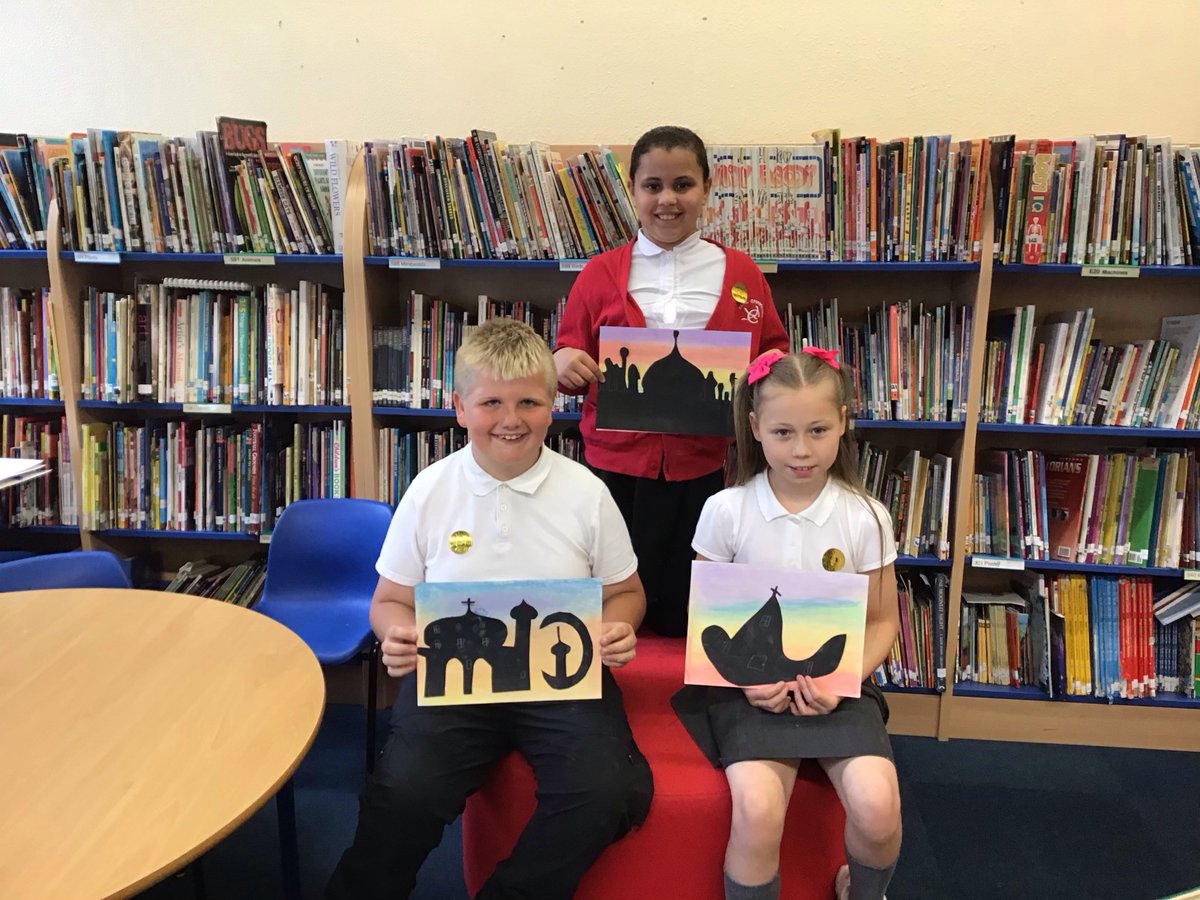 YsgolEmmanuel's tweet photo. Da iawn to Charlee, Harley, Nevaeh, Azra, Ava &amp; Yani for for creating these amazing silhouette pictures of Ramadan 🌟 https://t.co/mmH9S2zMTC