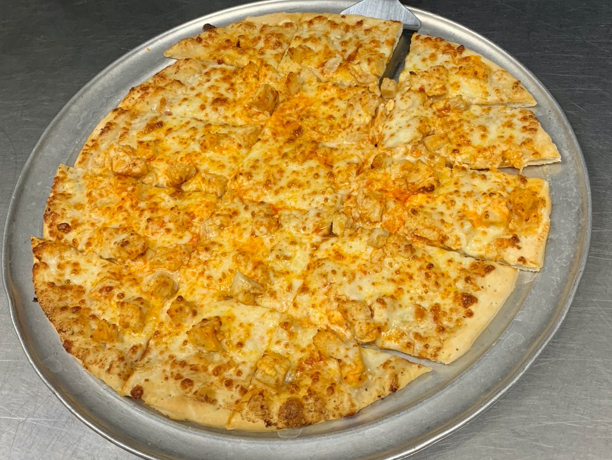 MurrayMrB's tweet image. It's #FreePizzaFriday! 🍕 Hit that RT button for your chance to win a free large one topping from Mister B's! Must follow to win.