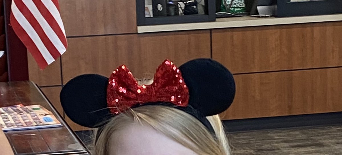 Spotted a Mickey this morning! #BibbidiBobbidiBlue  #JAGSney