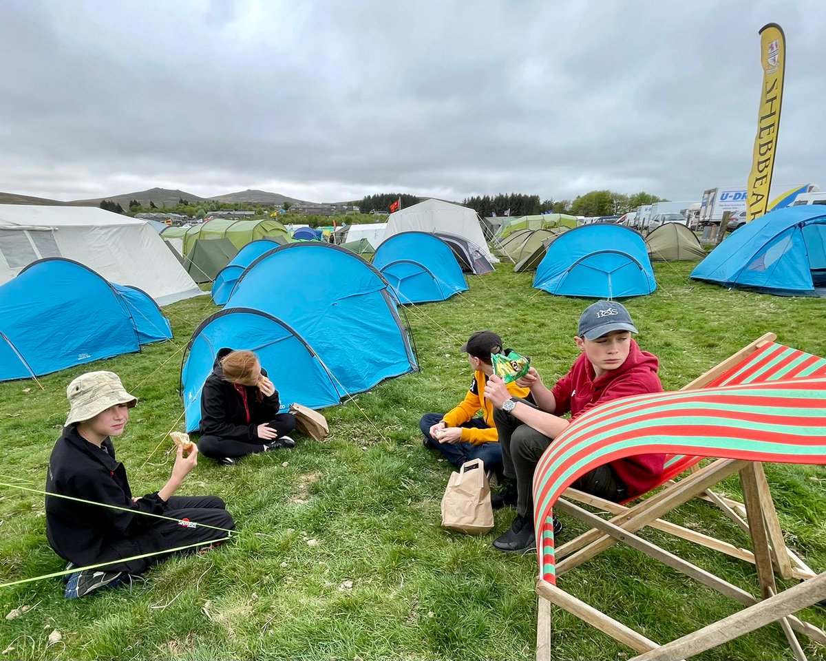 ShebbearCollege's tweet photo. And they're ready to go! Our 35 mile and 45 mile teams busy preparing for the @OfficialTenTors Challenge this weekend when they will join 2,400 other teenagers navigating their way across Dartmoor. Good luck!
#TenTors #TenTors2022 #Dartmoor #Devon #TenTorsChallenge https://t.co/BPs4xBhLdf