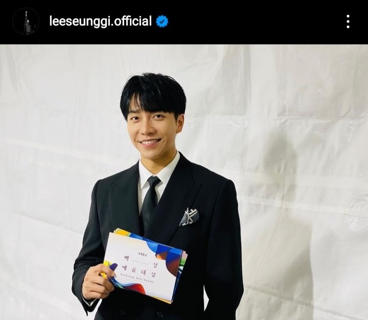 BethCha8's tweet photo. He posted this in his ig 🔥
#LeeSeungGi #이승기 
#BaeksangArtsAwards2022 https://t.co/LPImwxT2PN