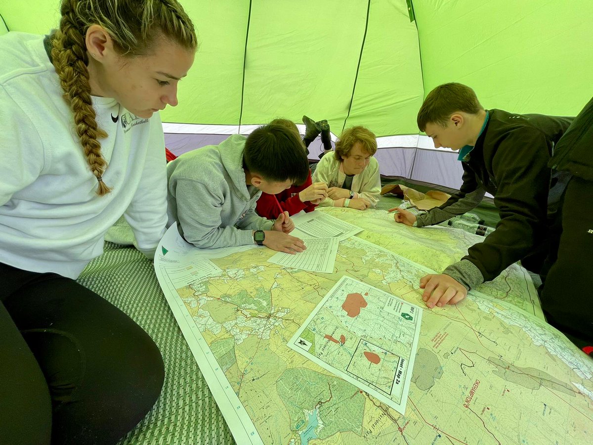 ShebbearCollege's tweet photo. And they're ready to go! Our 35 mile and 45 mile teams busy preparing for the @OfficialTenTors Challenge this weekend when they will join 2,400 other teenagers navigating their way across Dartmoor. Good luck!
#TenTors #TenTors2022 #Dartmoor #Devon #TenTorsChallenge https://t.co/BPs4xBhLdf