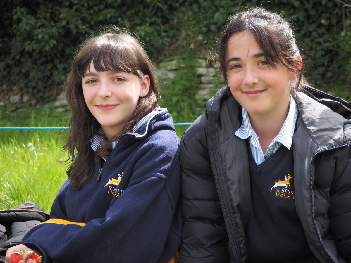 CDPStoday's tweet photo. Making the most of the (marginally) warmer weather. So good to be outside at break and lunch.

#Spring #Cirencester #DeerParkSchool #CirencesterDeerParkSchool #OutsideSpaces https://t.co/lrhrjEqKgi