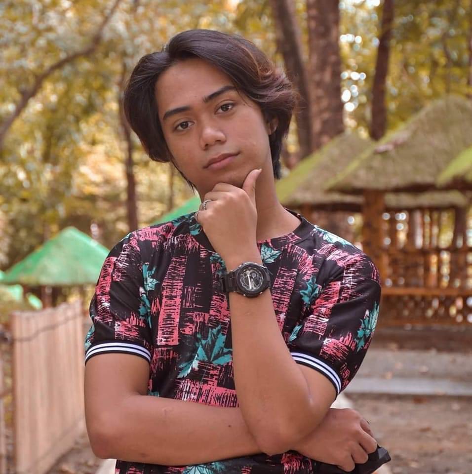 savagingstupid's tweet photo. This is so sad, hindi na makatarungan. Ipanalo natin to. May he rest in peace kaUNITEAM. Ilaban natin to. #BBMIsMyPresident2022 #BBMSARA2022 #BBMSaraUNITEAM #Eleksyon2022 https://t.co/MRkJMcu34p