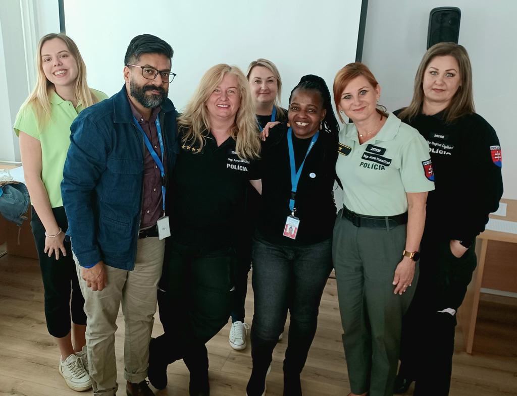 SedaKuzucu3's tweet photo. UNHCR greatly appreciates 🇸🇰Slovak Border and Aliens Police close collaboration in jointly training 300 frontline officers on #GBV, #PSEA and #childprotection. This cooperation is particularly important as women and children represent the majority of @Refugees https://t.co/jWxEyksHgk