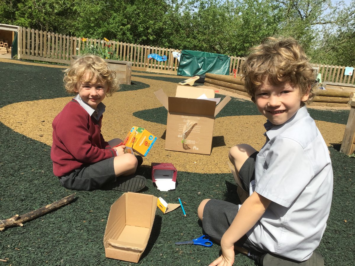AshfoldSchool's tweet photo. Happy Friday...don't miss this week's newsletter...it is a busy one!
https://t.co/YpW2tGF1rL

 #WeAreAshfold #HOOTNEWS #HappyFriday https://t.co/IcOk3XLocI