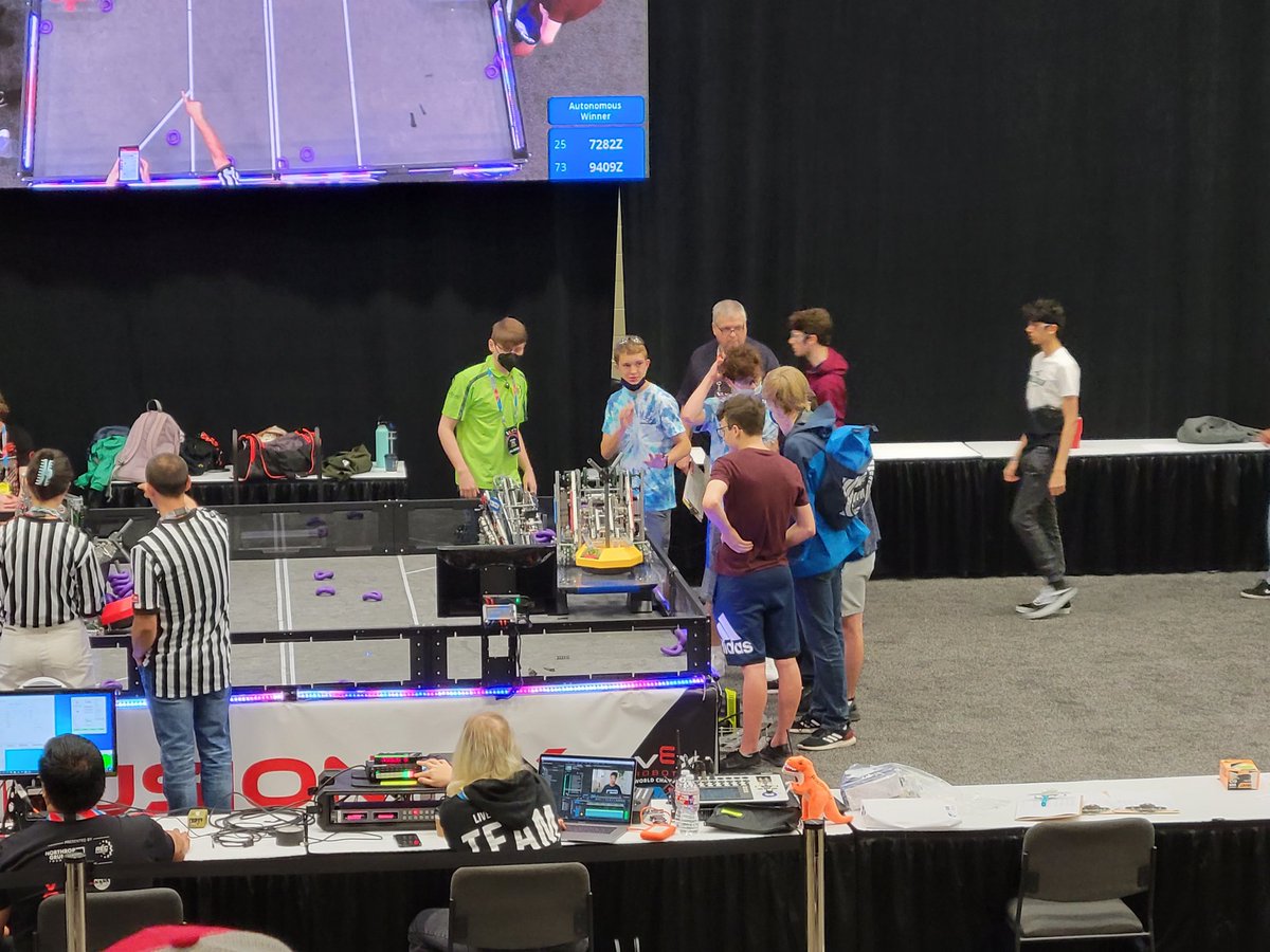 ABJRobotics's tweet image. ABJ Robotics win their first practice match with a park and a double mobile goal lift. Final score: 185 - 154.