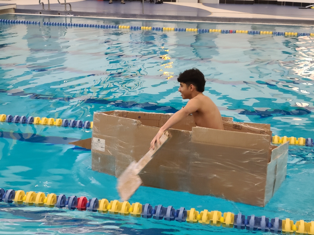 SHS_DocSartori's tweet photo. Doc Sartori's Regatta! Boat Racing #shscompass #saslearn #shslearn #stem https://t.co/2ZYp3lx1sI