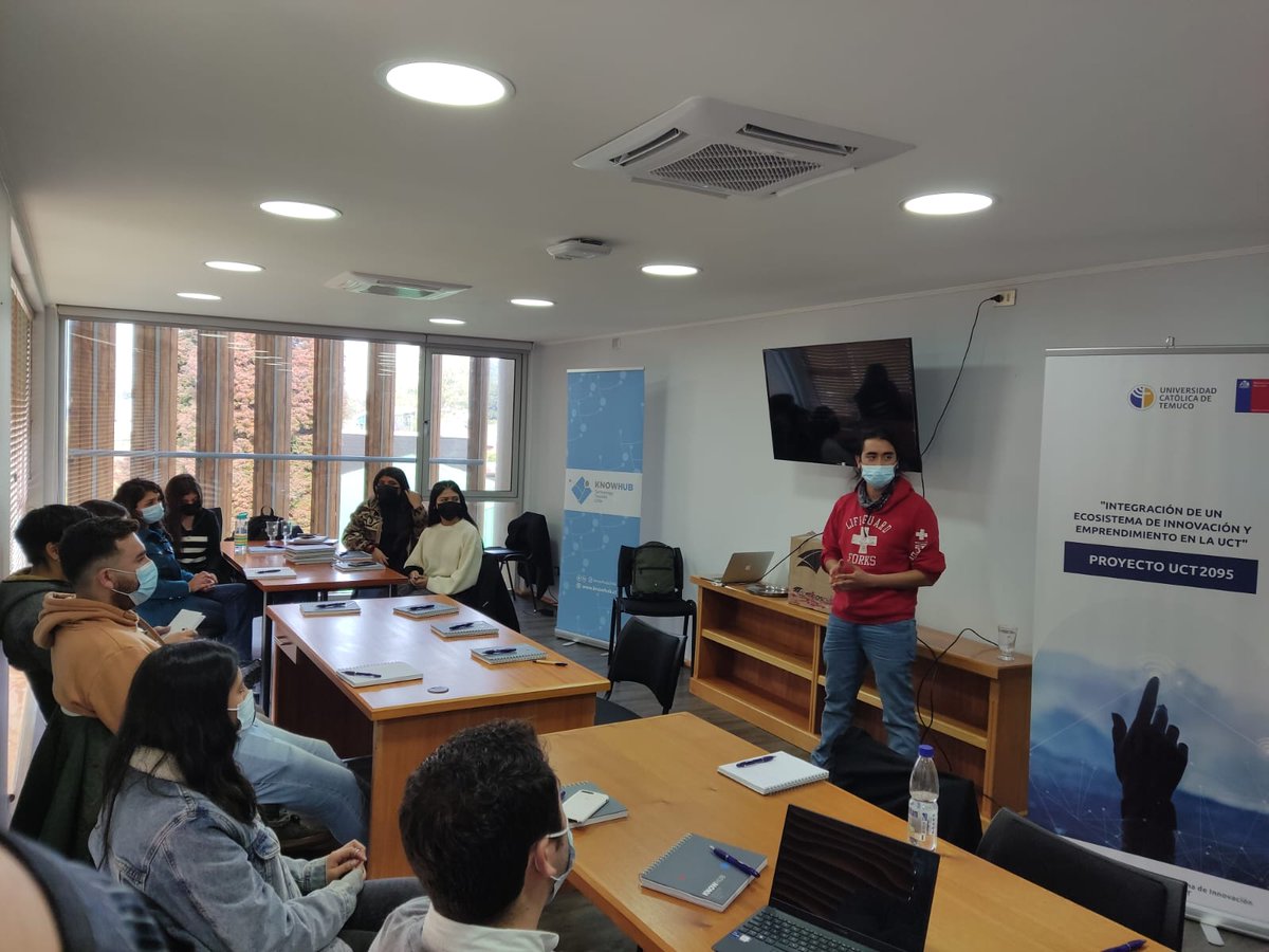 Con un bootcamp en #Temuco, comenzó #Ignition <a href="/UC_Temuco/">UC Temuco</a>, un programa que busca potenciar ideas y proyectos provenientes de estudiantes e investigadores jóvenes que puedan convertirse en #emprendimientos #científicos #tecnológicos. Algunas imágenes de los dos días en Temuco 👇