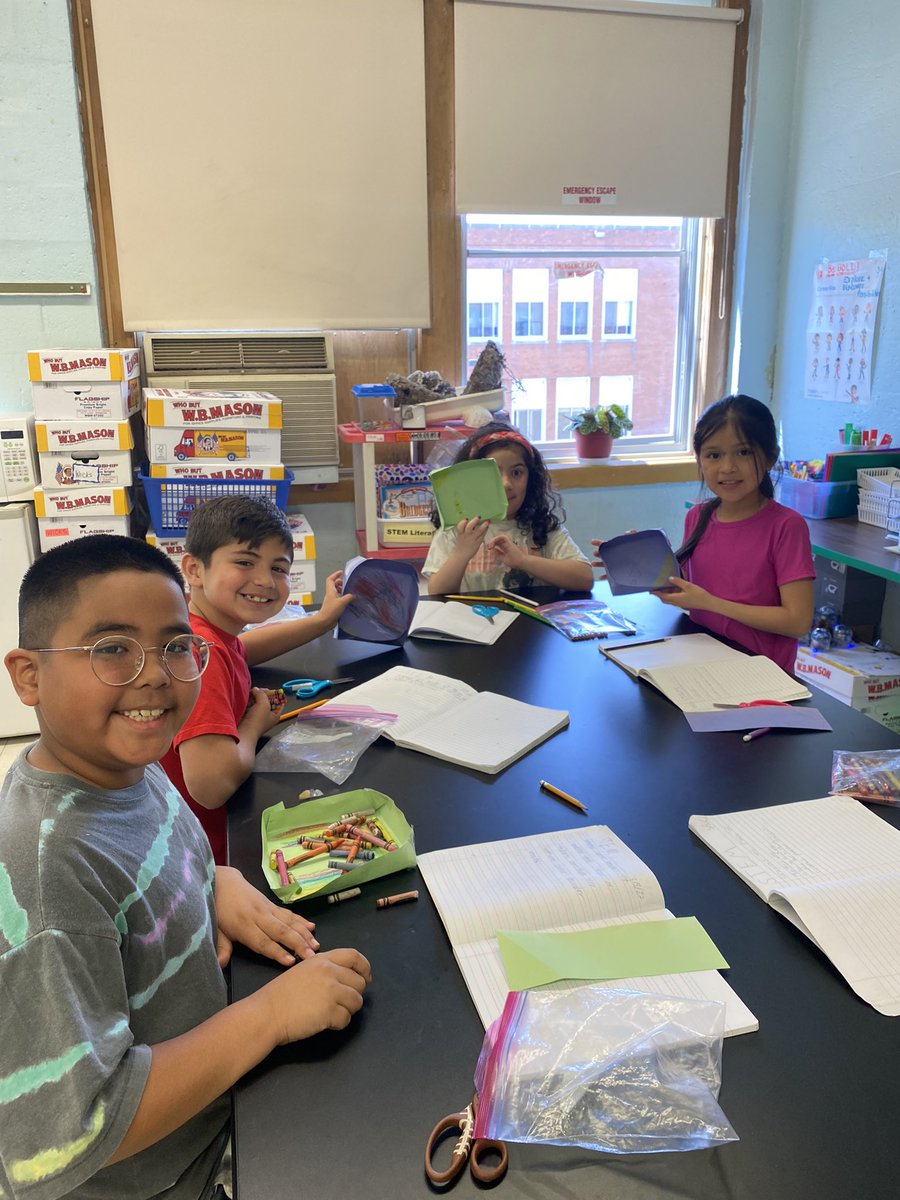 MissSager_'s tweet photo. 2D loved STEM this week, they made some amazing crayon trays (and hats LOL) 🖍@polk_street https://t.co/bN8h3BEb0N