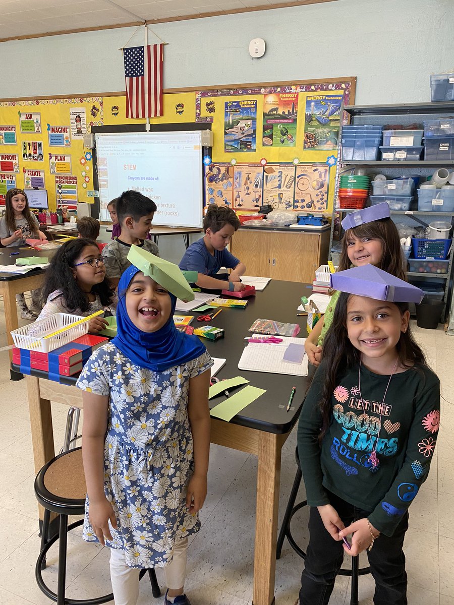 MissSager_'s tweet photo. 2D loved STEM this week, they made some amazing crayon trays (and hats LOL) 🖍@polk_street https://t.co/bN8h3BEb0N
