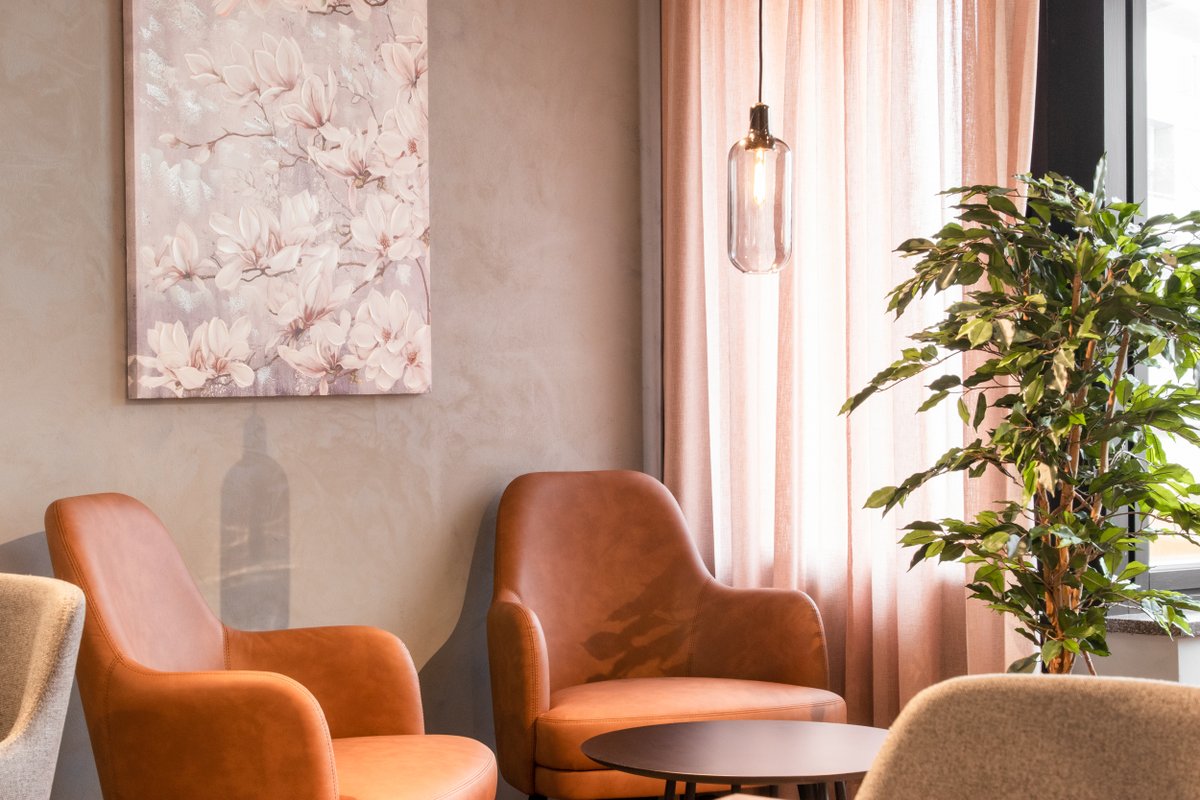 Pinto_Design's tweet image. Oulun Pekurin Patiolle on avautunut juuri viehättävä kahvila, Magnolia Coffee &amp;amp; Bakery. Pinto suunnitteli yhteistyössä asiakkaan kanssa kahvilaan tilakonseptin ja graafisen ilmeen. 
#magnoliacoffeeandbakery #kahvilasuunnittelu #tilasuunnittelu #graafinensuunnittelu